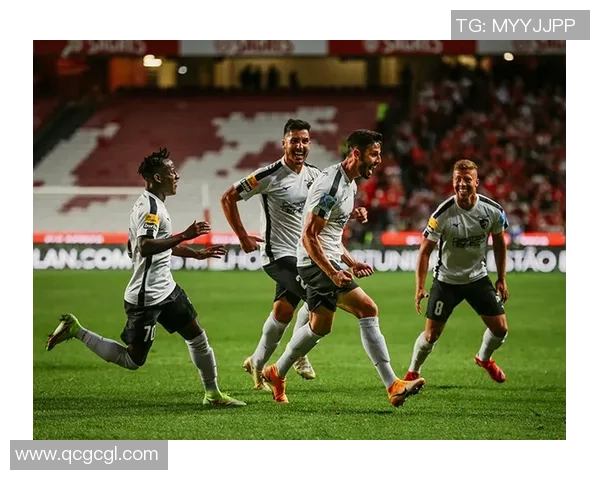 欧冠激战：本菲卡逆转阿森纳四比三乌龙球成比赛转折点分析