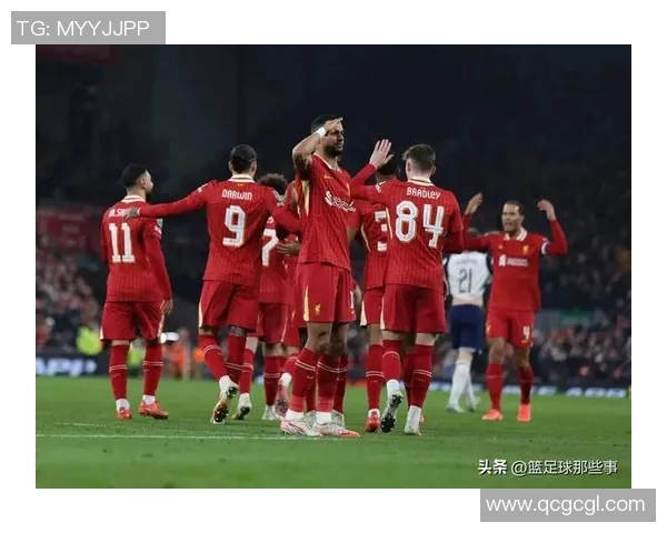 意甲激战：利物浦与那不勒斯战平补时绝平引发全场狂欢